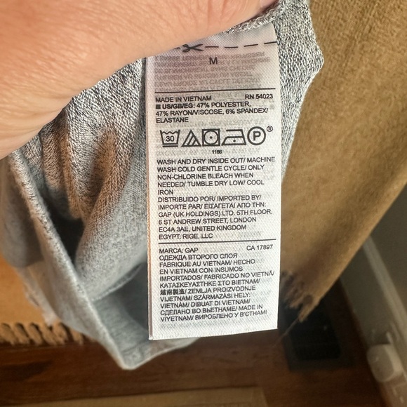 Gap Midi Sweater Wrap Dress size Medium - Picture 8 of 8